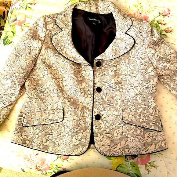 Jacket - Picture 1 of 4